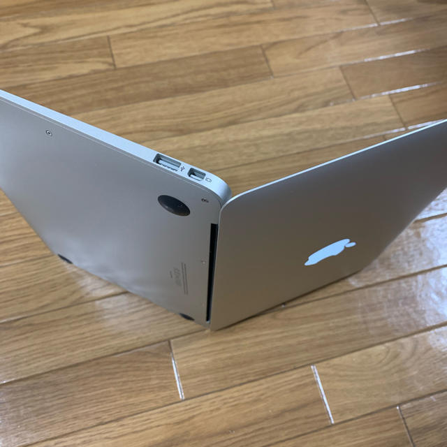 MacBook Air (11-inch, Late 2010) 4GBメモリ