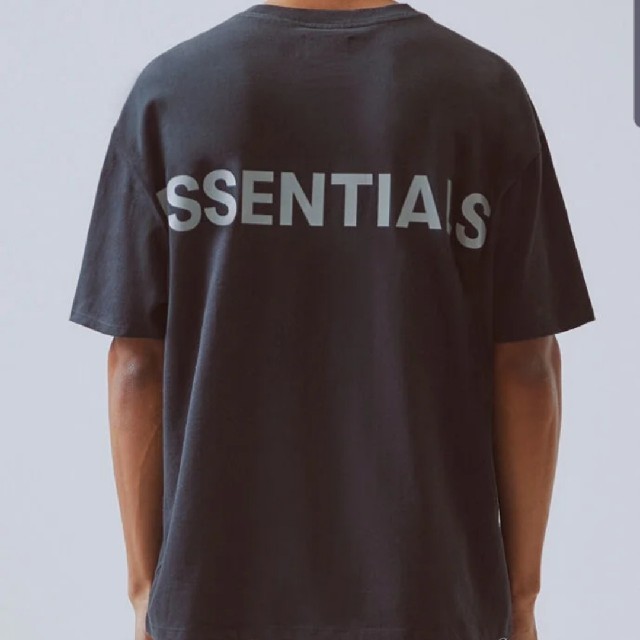 FEAR OF GOD(フィアオブゴッド)のESSENTIALS FOG Boxy Tｼｬﾂ tee FEAR OF GOD メンズのトップス(Tシャツ/カットソー(半袖/袖なし))の商品写真