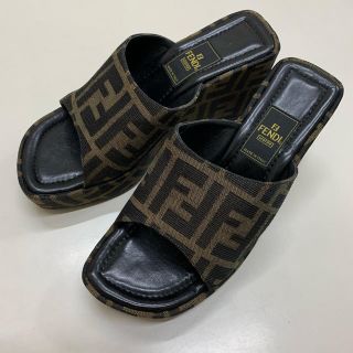 フェンディ(FENDI)のFENDI フェンディ サンダル ヒール ウェッジソール ズッカ ズッカ柄(サンダル)