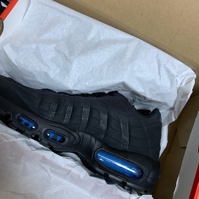 NIKE(ナイキ)のNIKE AIR MAX 95 black imperial blue 26cm メンズの靴/シューズ(スニーカー)の商品写真