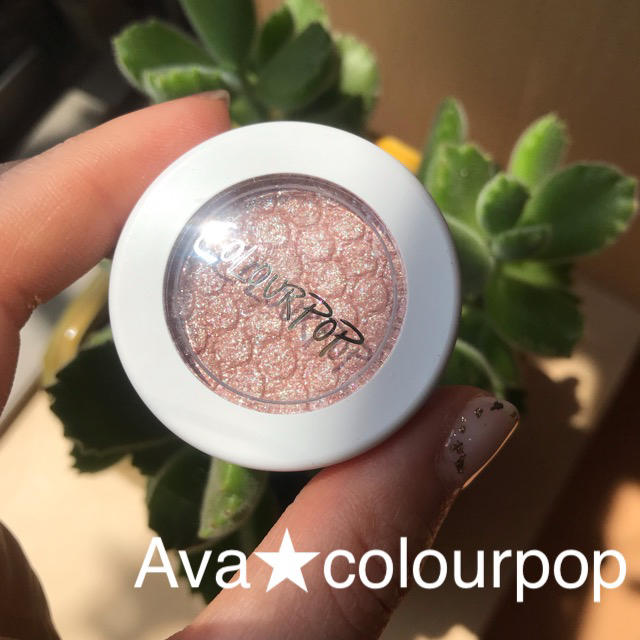 Sephora(セフォラ)の【神色！】colourpopアイシャドウ【Frog】 コスメ/美容のベースメイク/化粧品(アイシャドウ)の商品写真