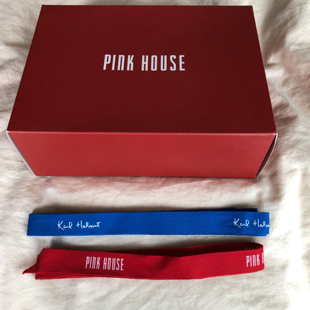PINK HOUSE(ピンクハウス)のピンクハウス 空き箱  ピンクハウス リボン  カールヘルム リボン エンタメ/ホビーの雑誌(ファッション)の商品写真