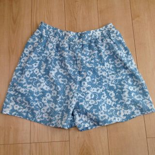 イッカ(ikka)の【夏物】花柄 水色ショートパンツ(ショートパンツ)