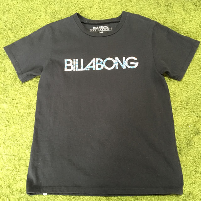 billabong(ビラボン)のHARU様専用ビラボン  150 Tシャツ 黒 サーフィン キッズ/ベビー/マタニティのキッズ服男の子用(90cm~)(Tシャツ/カットソー)の商品写真