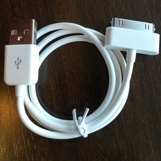 アイフォーン(iPhone)のiPhone4S 充電ケーブル USB コード(バッテリー/充電器)