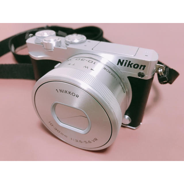 Nikon J5 ダブルレンズキット【土日のみ値下げ】