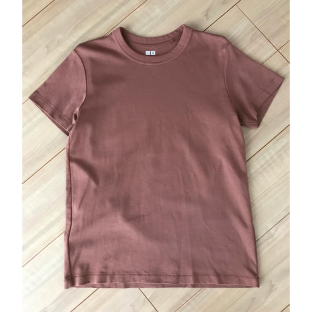 UNIQLO(ユニクロ)のUNIQLO Tシャツ クルーネックT ブラウン Lサイズ レディースのトップス(Tシャツ(半袖/袖なし))の商品写真