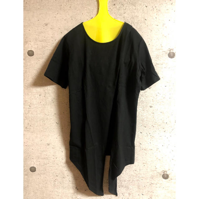 Tシャツ 半袖 変形  スリット インポート ワンピース 韓国 ディーホリック レディースのトップス(Tシャツ(半袖/袖なし))の商品写真