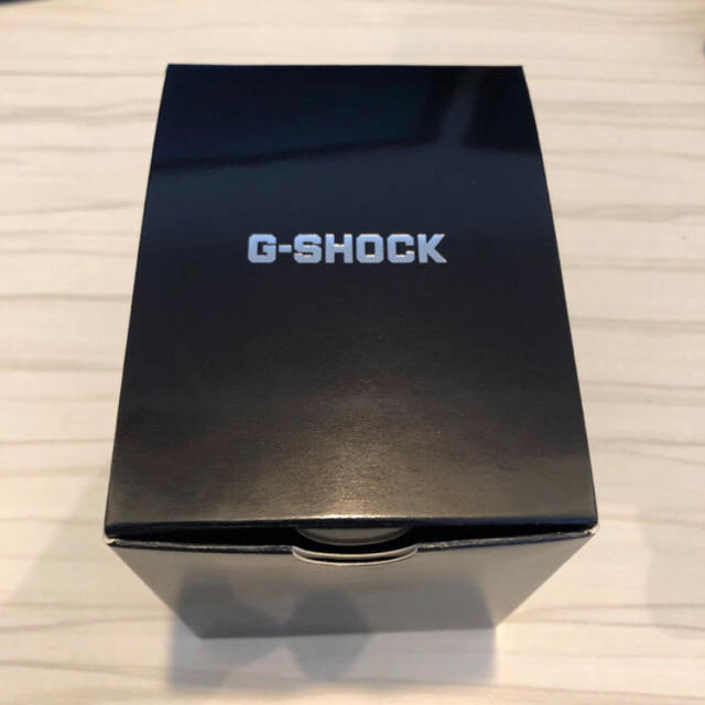 G-SHOCK(ジーショック)のG-SHOCK GMW-B5000GD-9JF カシオ ゴールド  メンズの時計(腕時計(デジタル))の商品写真