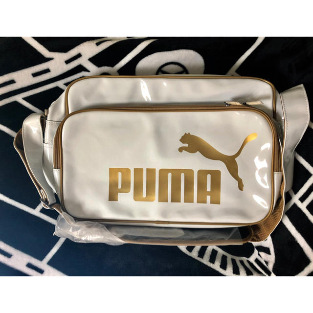 PUMA(プーマ)のプーマ エナメルバッグ スポーツ/アウトドアのサッカー/フットサル(その他)の商品写真