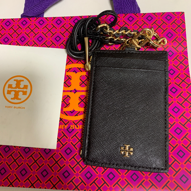 Tory Burch(トリーバーチ)のトリーバーチ 新品未使用 パスケース ブラック レディースのファッション小物(パスケース/IDカードホルダー)の商品写真