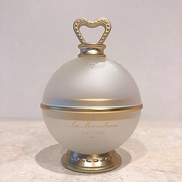 Les Merveilleuses LADUREE(レメルヴェイユーズラデュレ)の【レ・メルヴェイユーズ ラデュレ】 フェイス カラー ローズ ラデュレ ポット② コスメ/美容のベースメイク/化粧品(チーク)の商品写真