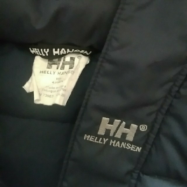 HELLY HANSEN(ヘリーハンセン)の【あきちさん専用】ヘリーハンセン　ダウンジャケット　104センチ キッズ/ベビー/マタニティのキッズ服男の子用(90cm~)(ジャケット/上着)の商品写真