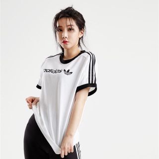 アディダス(adidas)のAdidasアディダスオリジナルス 男女兼用Tシャツ Mサイズ(Tシャツ(半袖/袖なし))