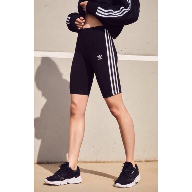 adidas(アディダス)のAdidasアディダスオリジナルス 男女兼用Tシャツ Lサイズセット レディースのトップス(Tシャツ(半袖/袖なし))の商品写真