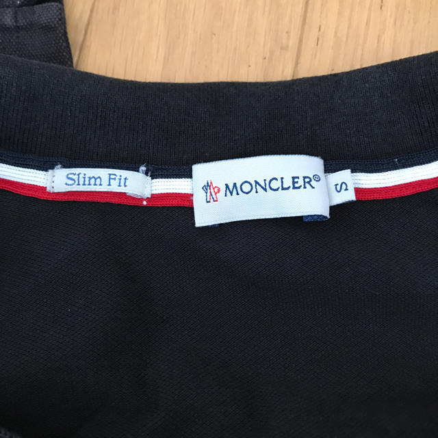 MONCLER(モンクレール)のモンクレール ポロシャツ Sサイズ メンズのトップス(ポロシャツ)の商品写真