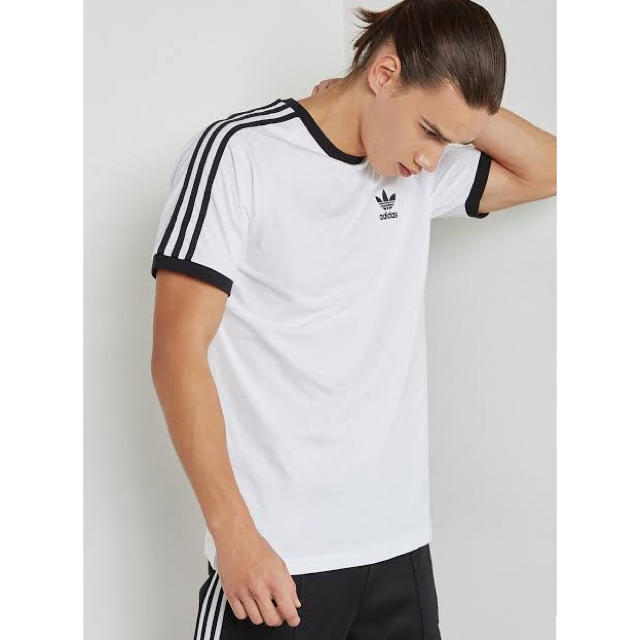 adidas(アディダス)の翌日発送【大人気】adidas originals Tシャツ新品 メンズのトップス(Tシャツ/カットソー(半袖/袖なし))の商品写真