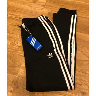 アディダス(adidas)の新品 定番  アディダス トラックパンツ M(カジュアルパンツ)