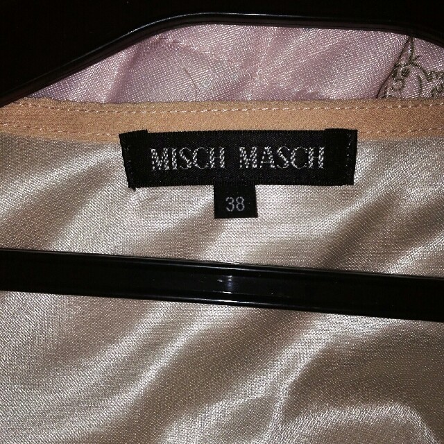 MISCH MASCH(ミッシュマッシュ)の✨新品【MISCH MASCH】花柄レース トップス
 レディースのトップス(シャツ/ブラウス(半袖/袖なし))の商品写真