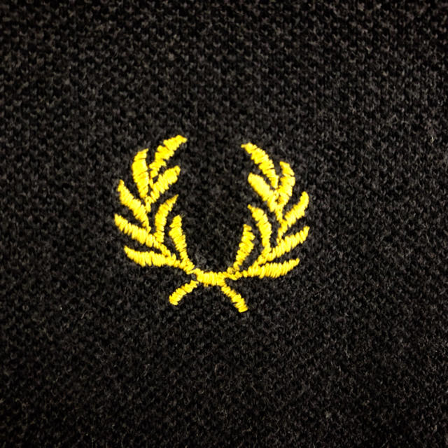 FRED PERRY(フレッドペリー)のフレッドペリーポロシャツ ディップライン Mサイズ 黒 38 パンクス スキンズ メンズのトップス(ポロシャツ)の商品写真