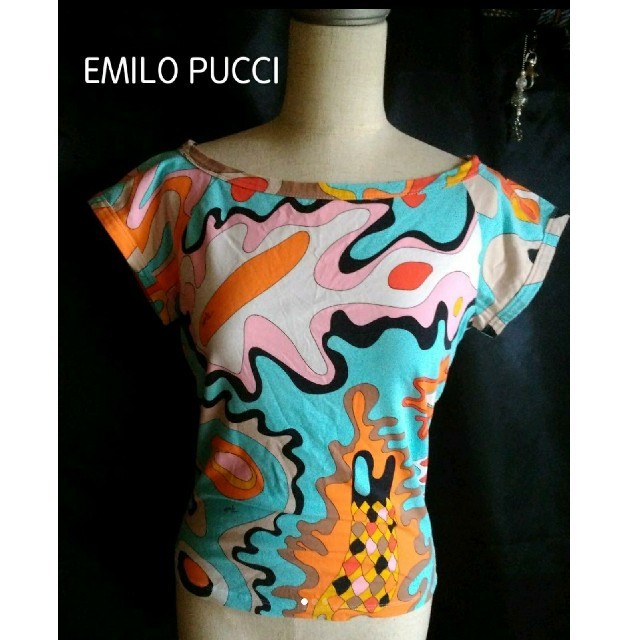 EMILIO PUCCI(エミリオプッチ)のEMILO PUCCI Tシャツ
 レディースのトップス(Tシャツ(半袖/袖なし))の商品写真
