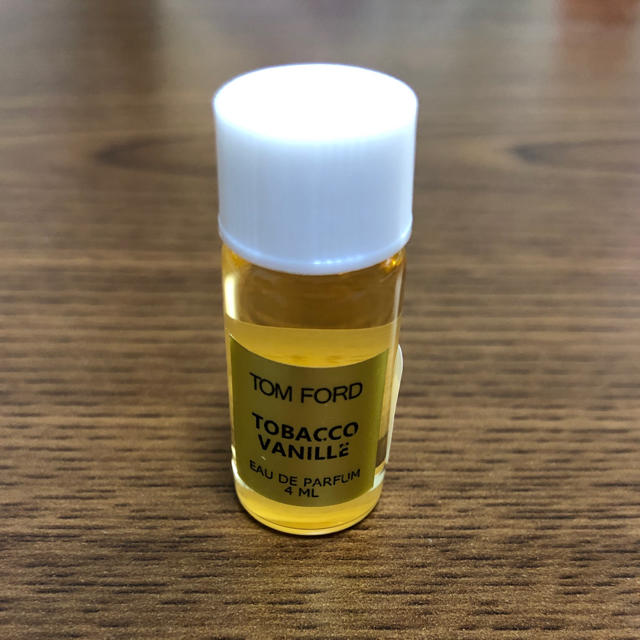 TOM FORD(トムフォード)のトムフォード タバコ・バニラ オードパルファム 4ml TOM FORD コスメ/美容の香水(ユニセックス)の商品写真