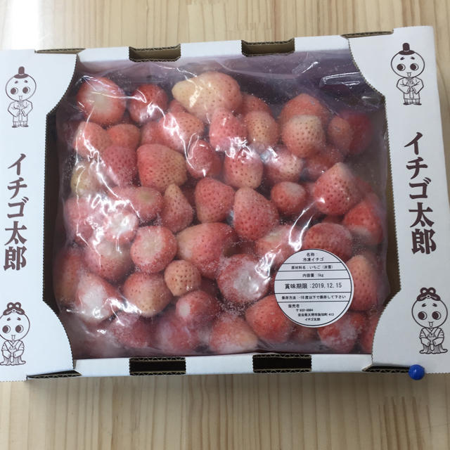 奈良県産 白いちご (ピンク) 淡雪 冷凍苺 4kg    食品/飲料/酒の食品(フルーツ)の商品写真