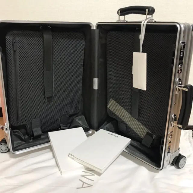 RIMOWA(リモワ)のN-box様専用 リモワ クラシック ルフトハンザ 36L メンズのバッグ(トラベルバッグ/スーツケース)の商品写真