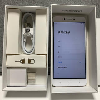 Xiaomi Redmi 4X Dual-SIM (32GB, Gold) (スマートフォン本体)