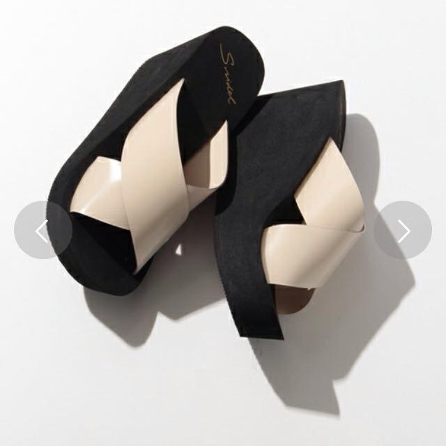 SNIDEL(スナイデル)の今期ビーチクロスサンダル レディースの靴/シューズ(サンダル)の商品写真