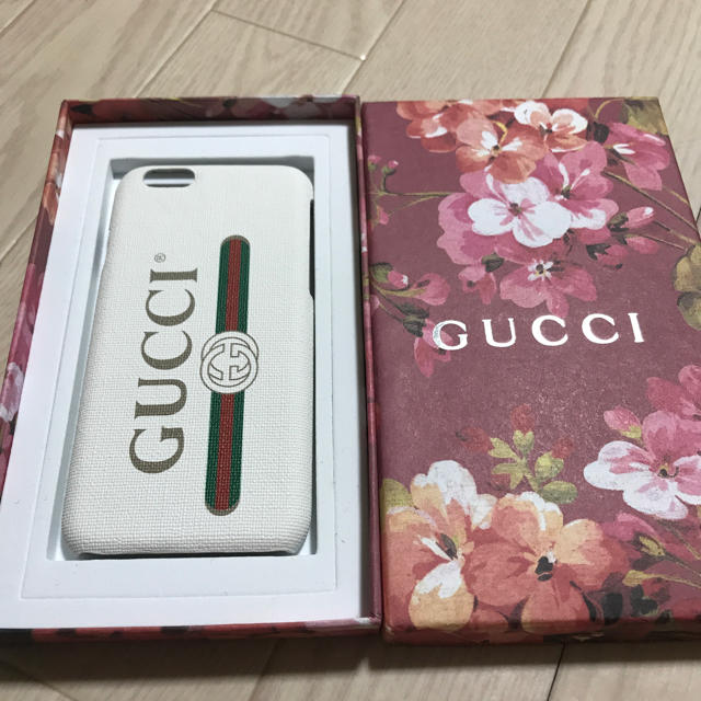 GUCCI iPhoneケース 白の通販