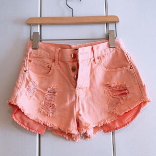 フォーエバートゥエンティーワン(FOREVER 21)の【美品】forever21 フォーエバー21 ショートパンツ ダメージ加工  (ショートパンツ)
