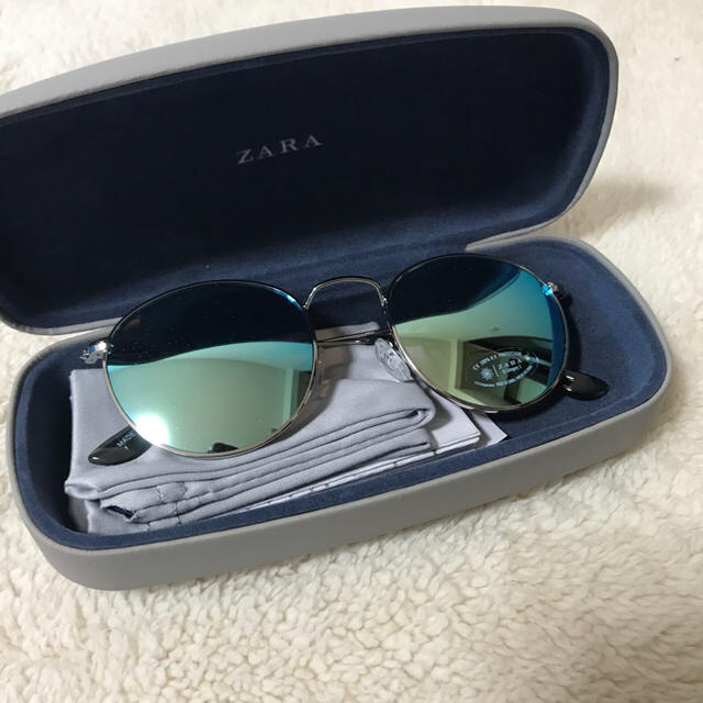 ZARA(ザラ)のZARAサングラス レディースのファッション小物(サングラス/メガネ)の商品写真