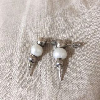 イオッセリアーニ(IOSSELLIANI)のイオッセリアーニ パール シルバーピアス(ピアス)