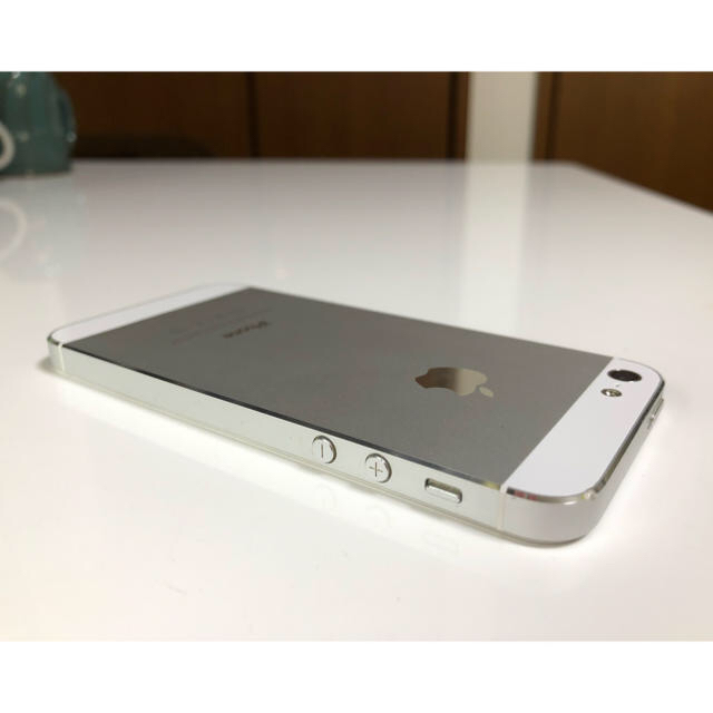 iPhone(アイフォーン)のiphone5 スマホ/家電/カメラのスマートフォン/携帯電話(スマートフォン本体)の商品写真