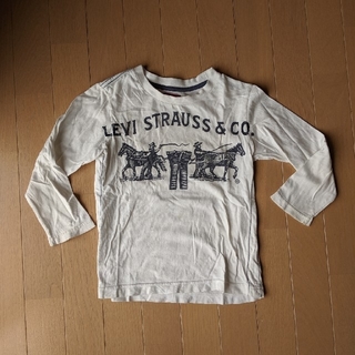 リーバイス(Levi's)のLevi'sリーバイス長袖Tシャツ110サイズ使用品ホワイト(Tシャツ/カットソー)