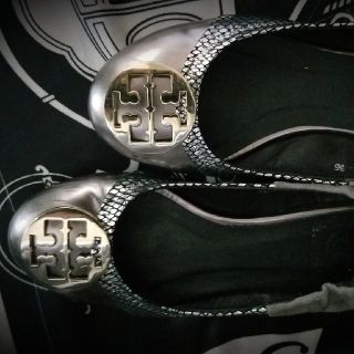 トリーバーチ(Tory Burch)のトリーバーチ　フラットシューズ　バレーシューズ(バレエシューズ)