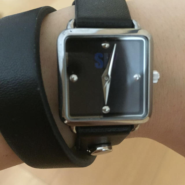 SLY(スライ)のノベルティ 黒ベルト腕時計 レディースのファッション小物(腕時計)の商品写真