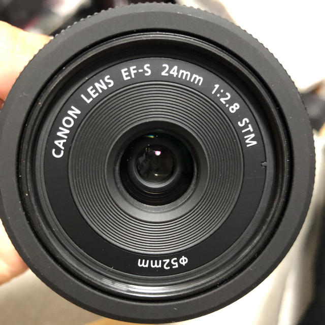 Canon EF-S24mm F2.8 STM 1