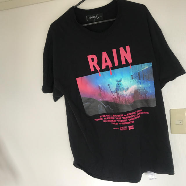 MILKBOY(ミルクボーイ)のMILKBOY RAIN BUNNY Tシャツ うさぎ ブラック 美品 メンズのトップス(Tシャツ/カットソー(半袖/袖なし))の商品写真