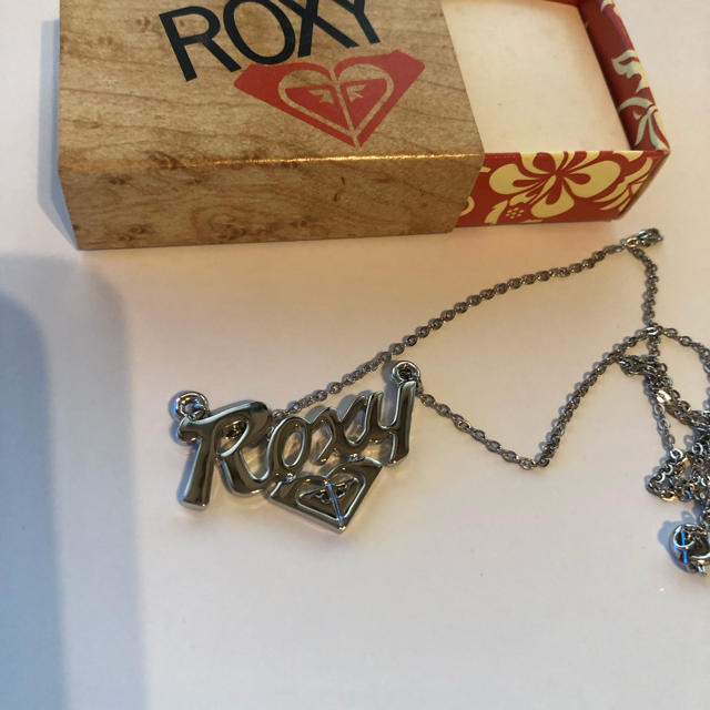 Roxy(ロキシー)のROXYネックレス レディースのアクセサリー(ネックレス)の商品写真