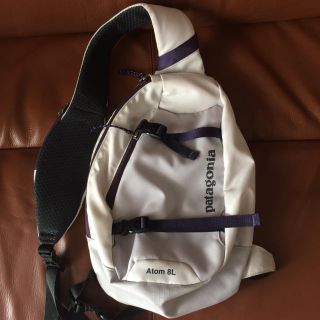 パタゴニア(patagonia)のpatagonia atom 8L パタゴニア アトムボディバッグ(ボディバッグ/ウエストポーチ)