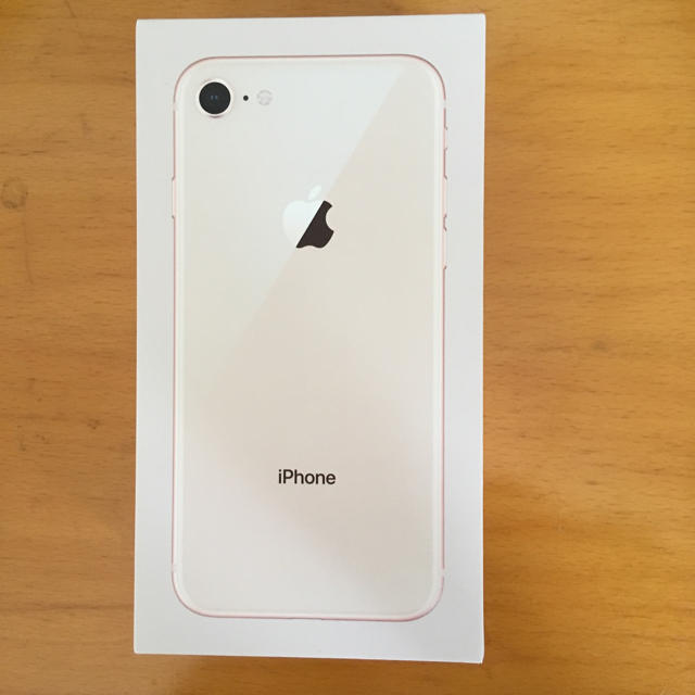 iPhone 8 gold 64 GB simロック解除済 新品未使用