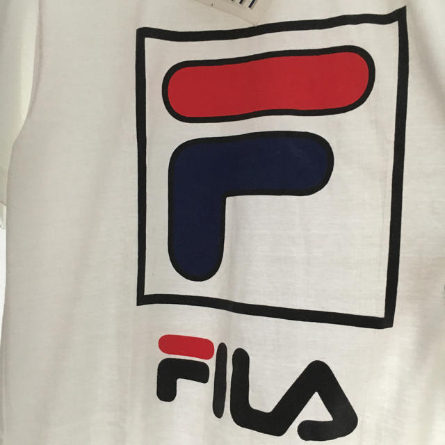FILA(フィラ)のFILA 90s デッドストック tシャツ 白 ホワイト ビッグロゴ 古着 新品 レディースのトップス(Tシャツ(半袖/袖なし))の商品写真