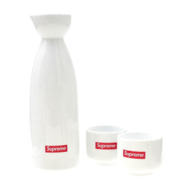 Supreme(シュプリーム)のsupreme おちょこ Sake Set インテリア/住まい/日用品のキッチン/食器(アルコールグッズ)の商品写真