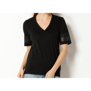 ラコステ(LACOSTE)の新品 LACOSTE Vネック Tシャツ サイズ 38 黒(Tシャツ(半袖/袖なし))