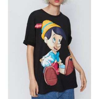 ザラ(ZARA)の完売品 ザラ ディズニー コラボ Tシャツ ピノキオ プリント ロゴ スニーカー(Tシャツ(半袖/袖なし))