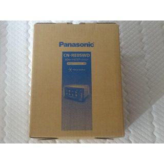 パナソニック(Panasonic)の★Panasonic Strada CN-RE05WD カーナビ 新品(カーナビ/カーテレビ)