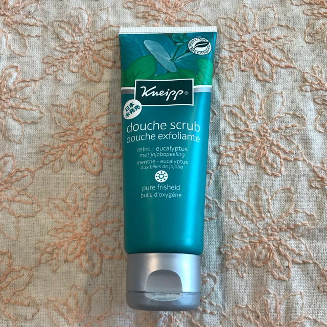 Kneipp(クナイプ)のkneipp （クナイプ） スクラブボディウォッシュ  コスメ/美容のボディケア(ボディスクラブ)の商品写真