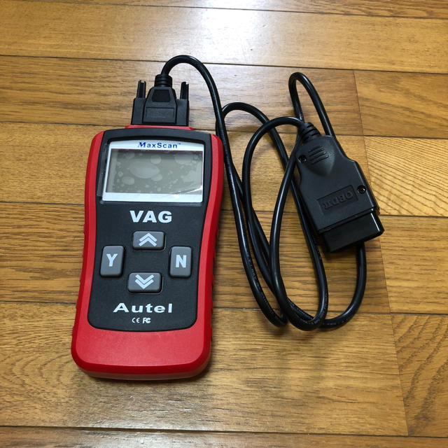 Volkswagen(フォルクスワーゲン)のAutel MAXSCAN VAG405 OBD2コードリーダー 故障診断機 自動車/バイクの自動車(車種別パーツ)の商品写真